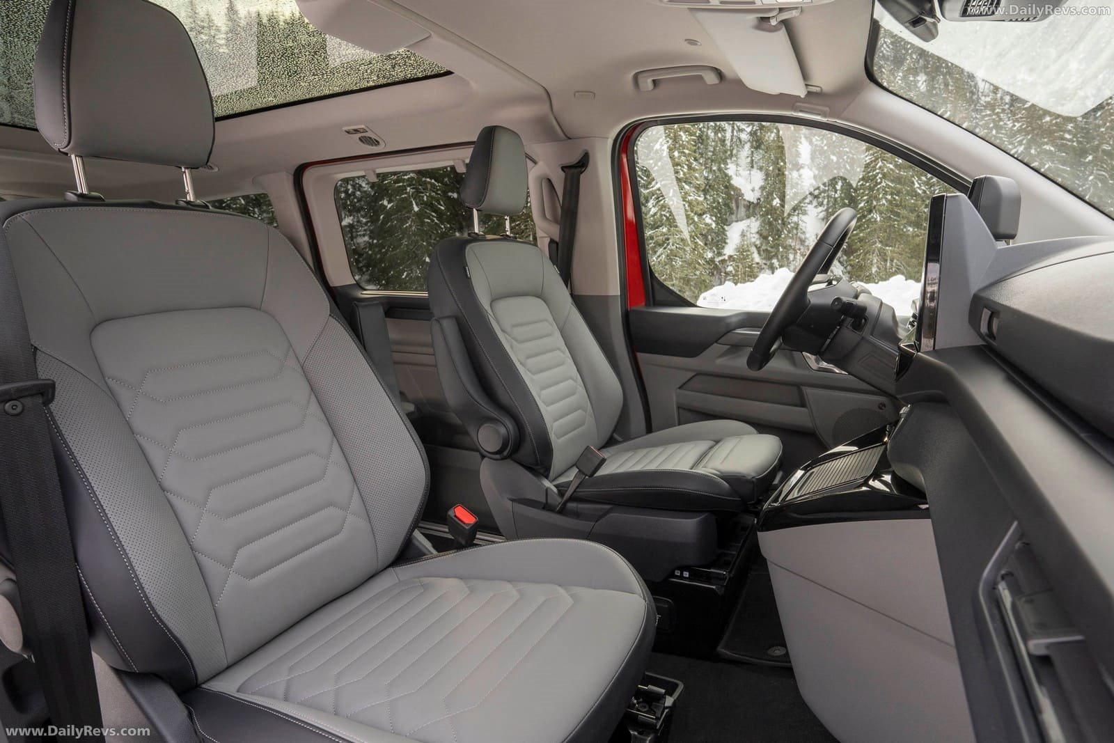 2026 - FORD E-TOURNEO CUSTOM AWD, foto 19