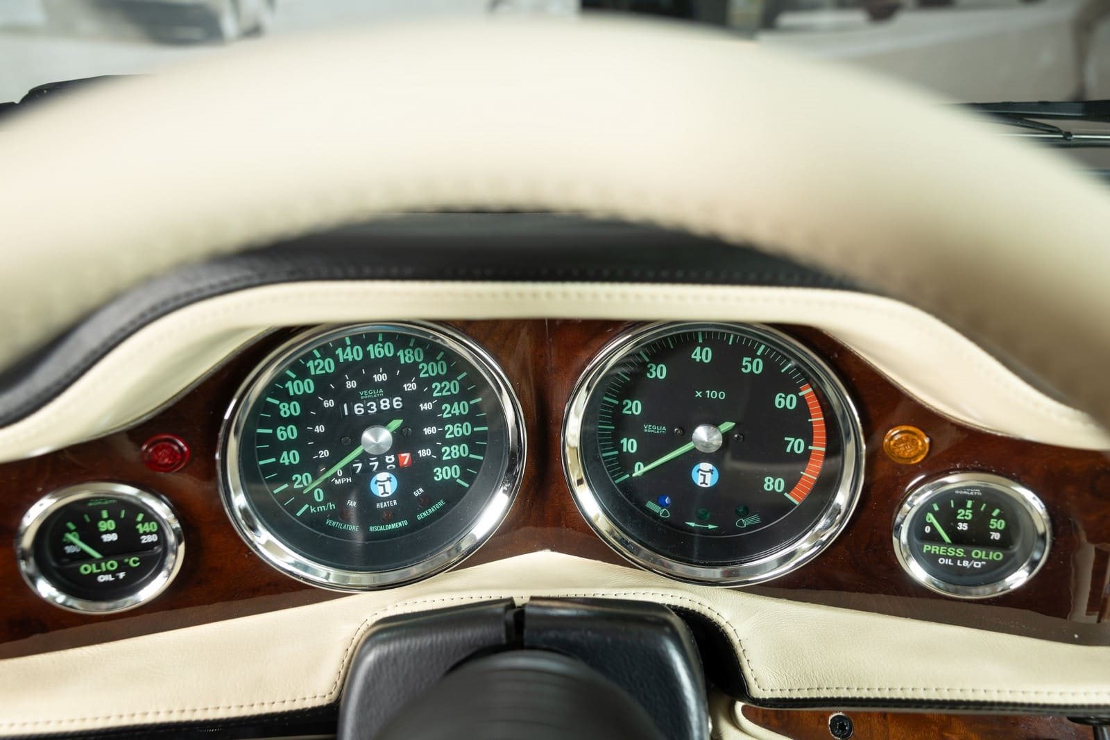 1988 - DE TOMASO PANTERA GT5-S RED, foto 9