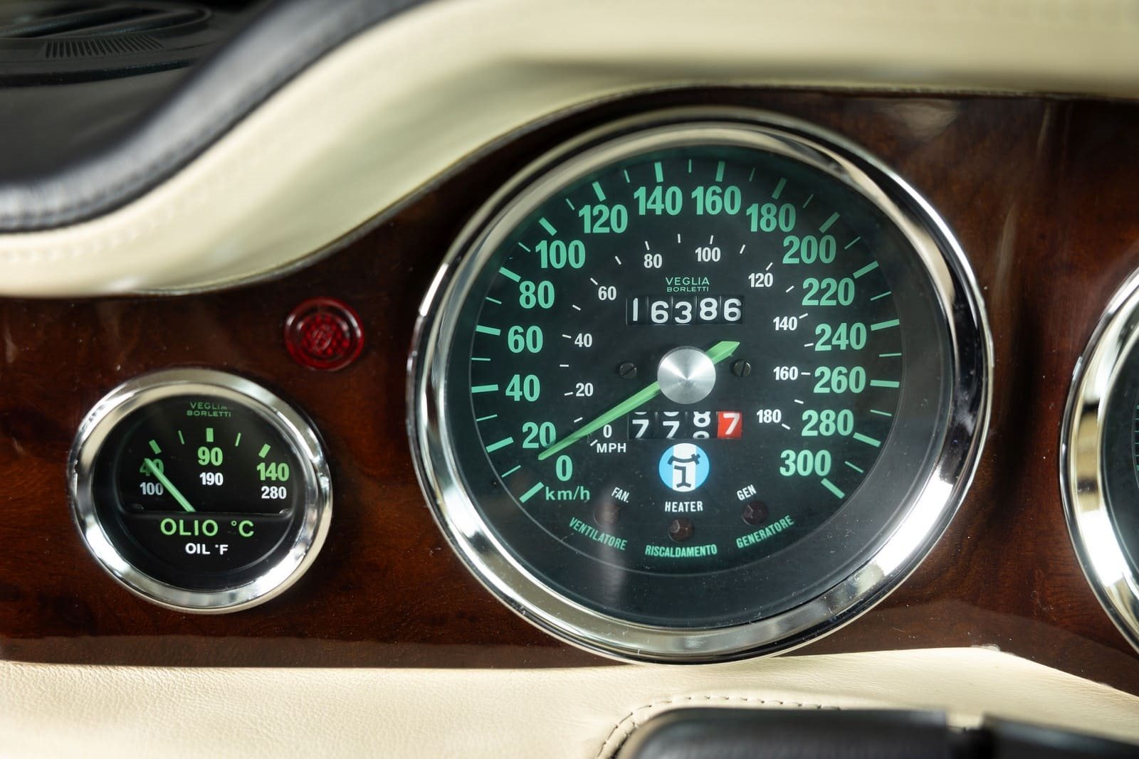 1988 - DE TOMASO PANTERA GT5-S RED, foto 10
