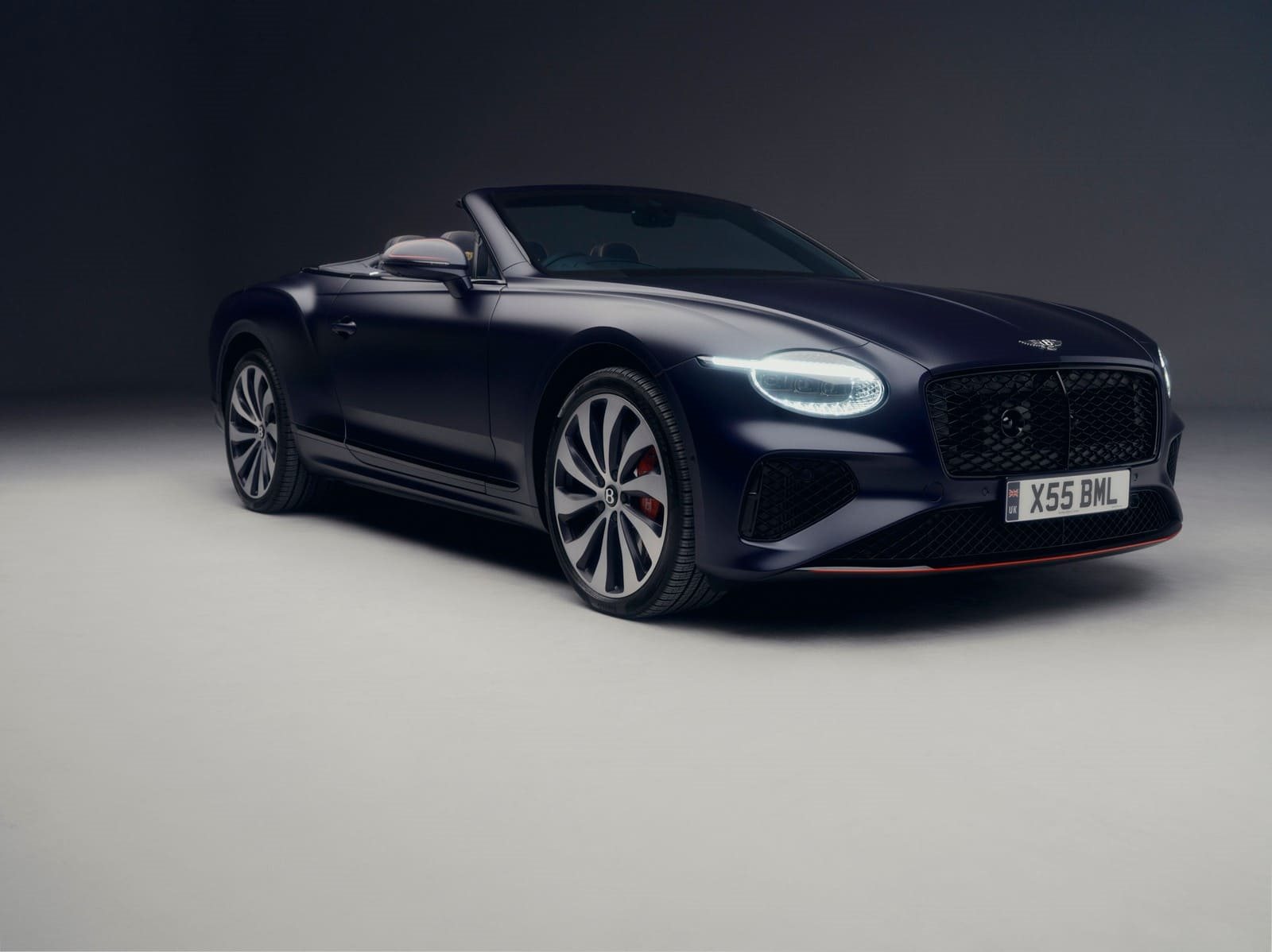 2026 - BENTLEY CONTINENTAL GTC ‘EXTRAORDINARY WOMEN’, foto 1