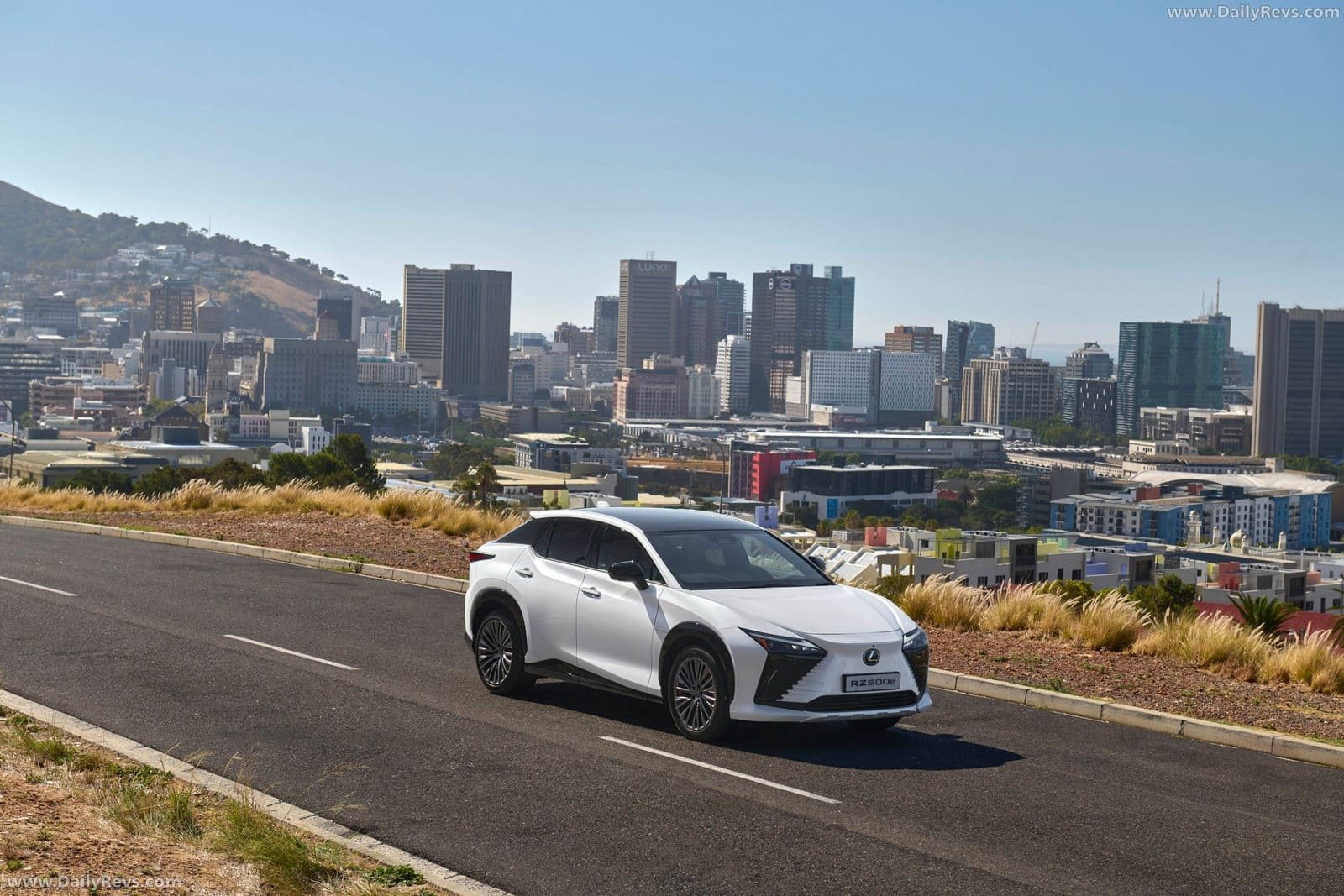 LEXUS RZ 500e SA VERSION, foto 11