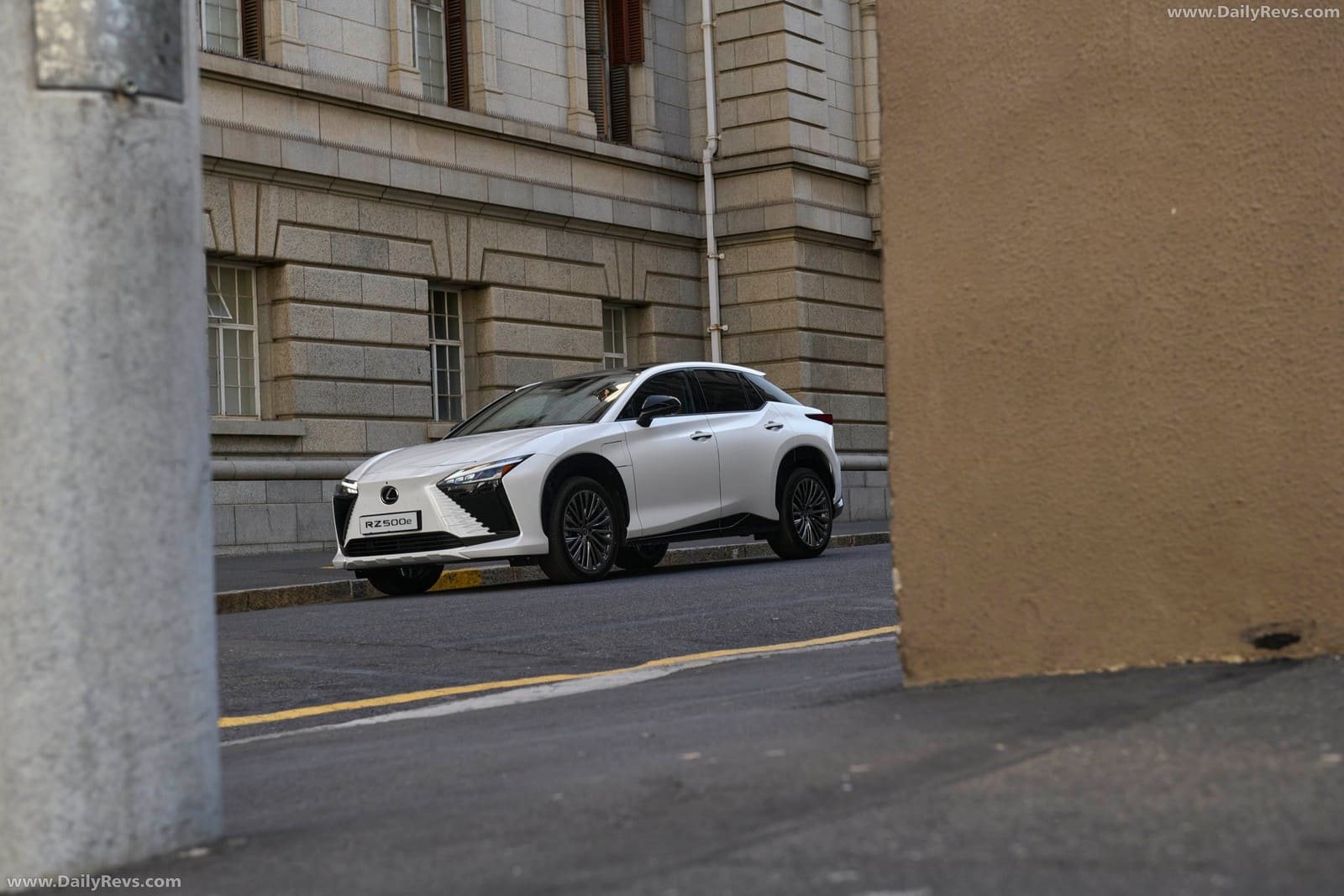 LEXUS RZ 500e SA VERSION, foto 15