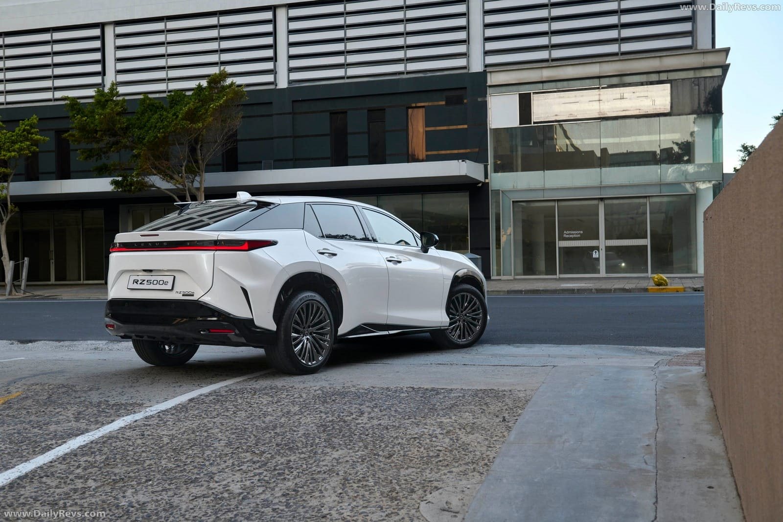 LEXUS RZ 500e SA VERSION, foto 21