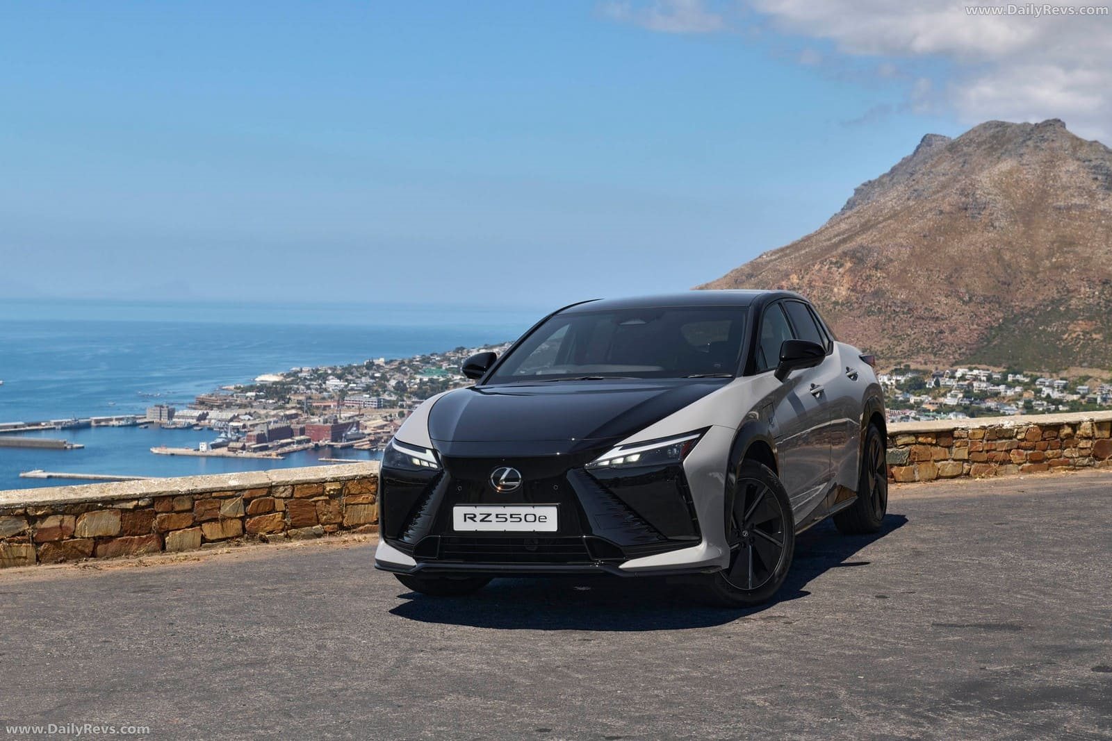 LEXUS RZ 550e F SPORT SA VERSION, foto 13