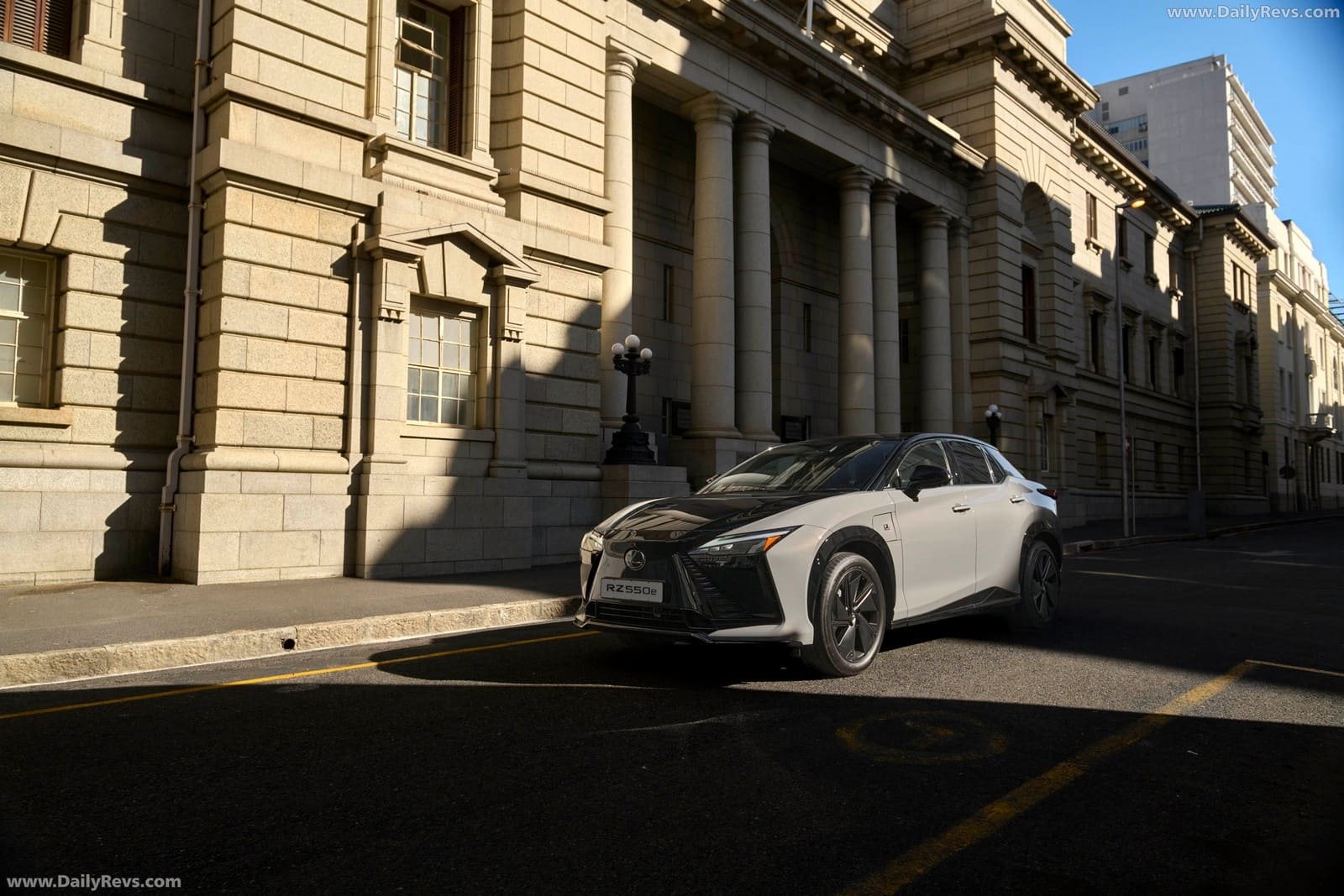 LEXUS RZ 550e F SPORT SA VERSION, foto 16