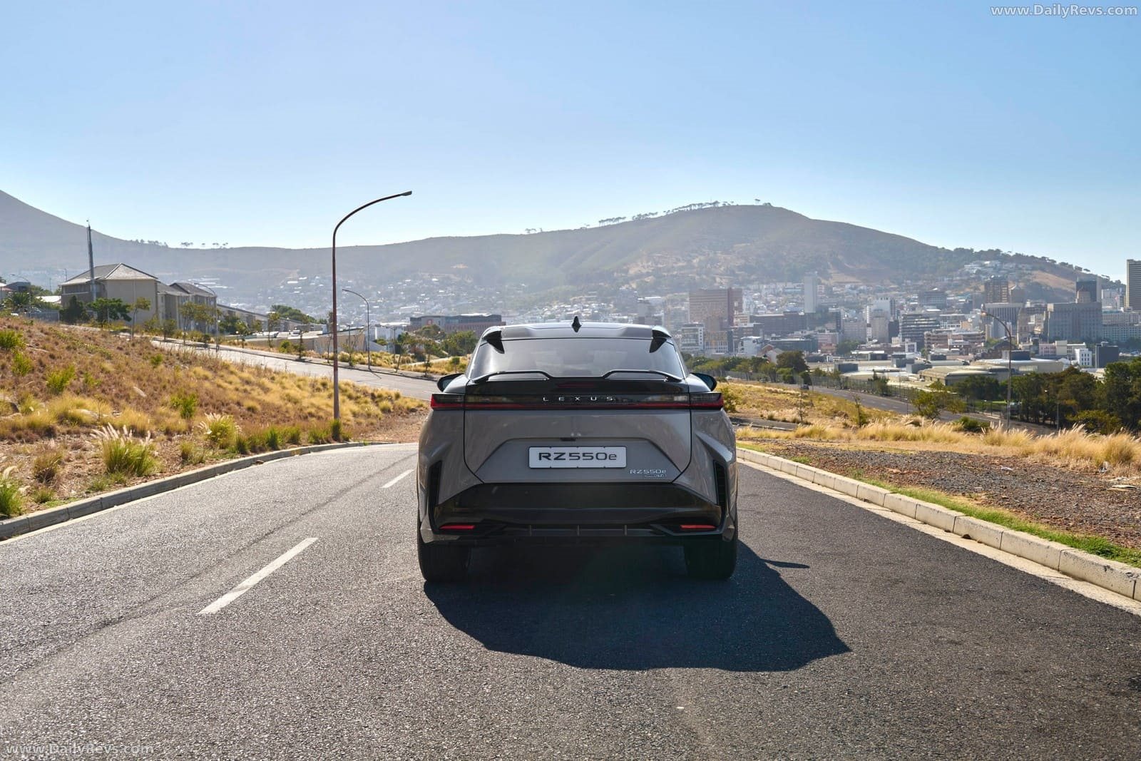 LEXUS RZ 550e F SPORT SA VERSION, foto 21