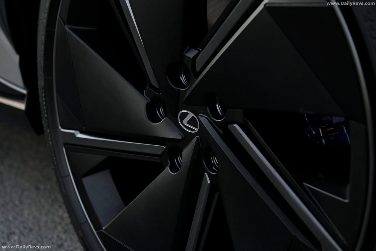 LEXUS RZ 550e F SPORT SA VERSION, foto 47