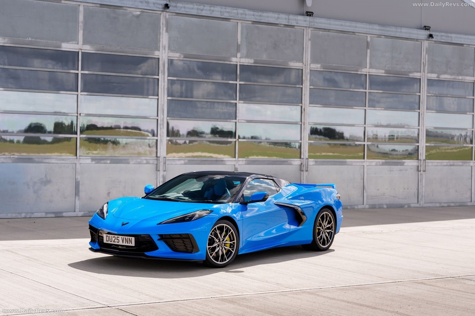 2025 - CHEVROLET CORVETTE C8 STINGRAY CONVERTIBLE UK VERSION, foto 3