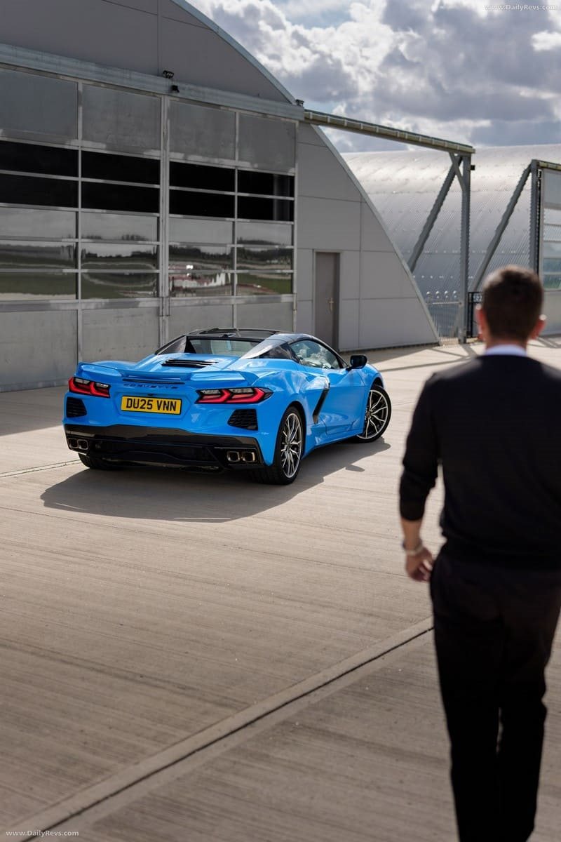 2025 - CHEVROLET CORVETTE C8 STINGRAY CONVERTIBLE UK VERSION, foto 15