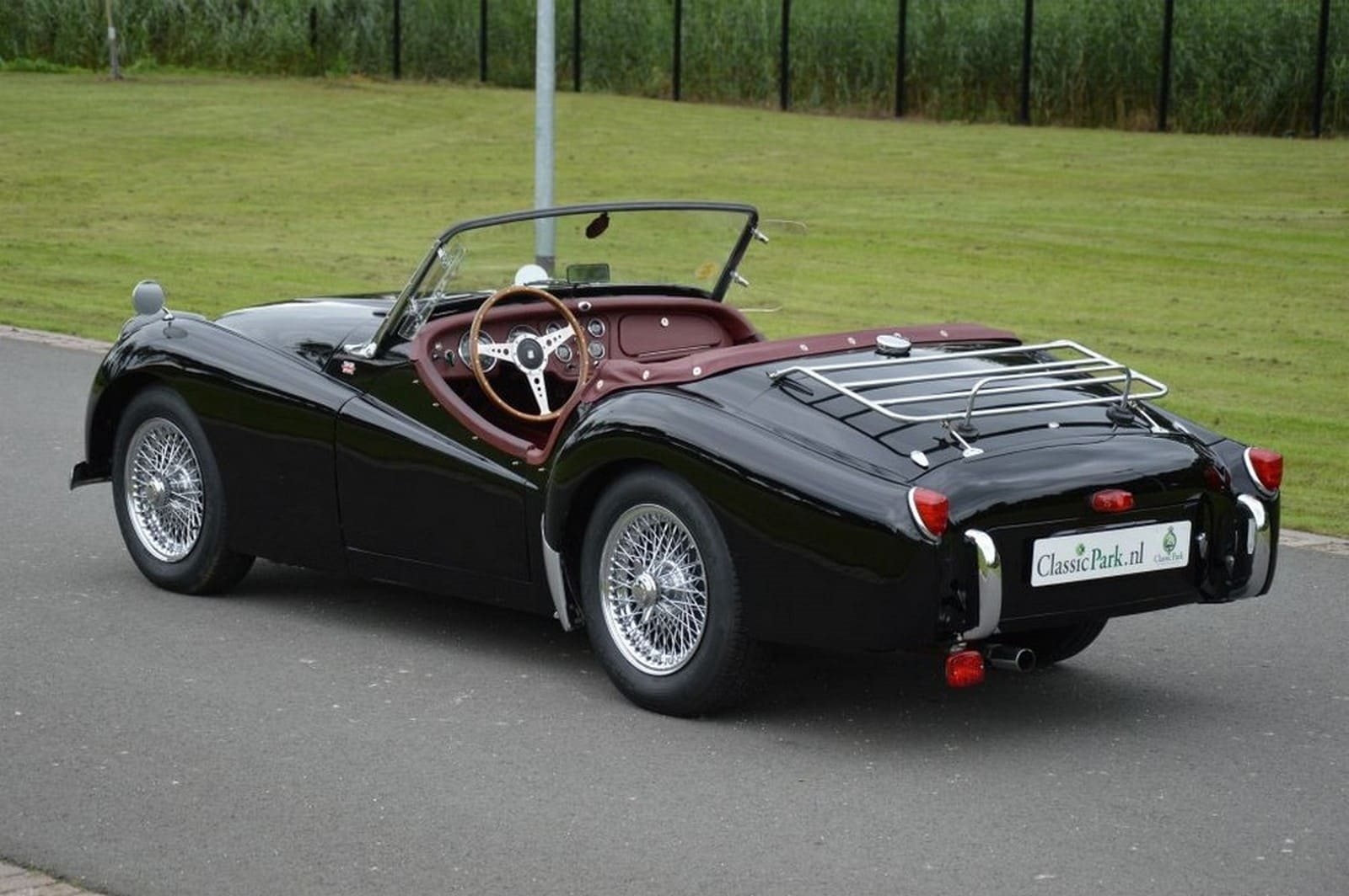 1955 - TRIUMPH TR2 BRITISH RACING BLACK, foto 3