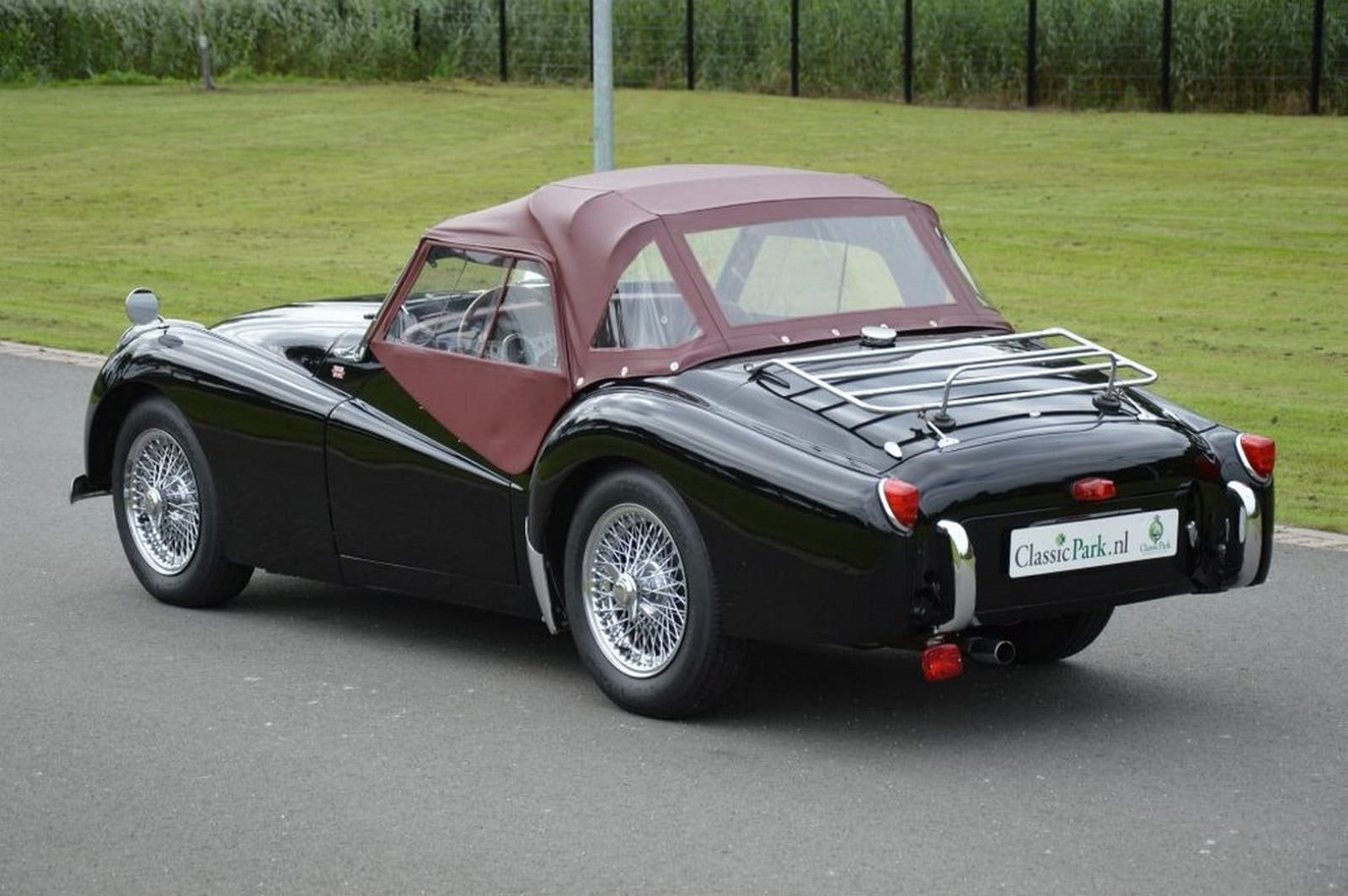 1955 - TRIUMPH TR2 BRITISH RACING BLACK, foto 13