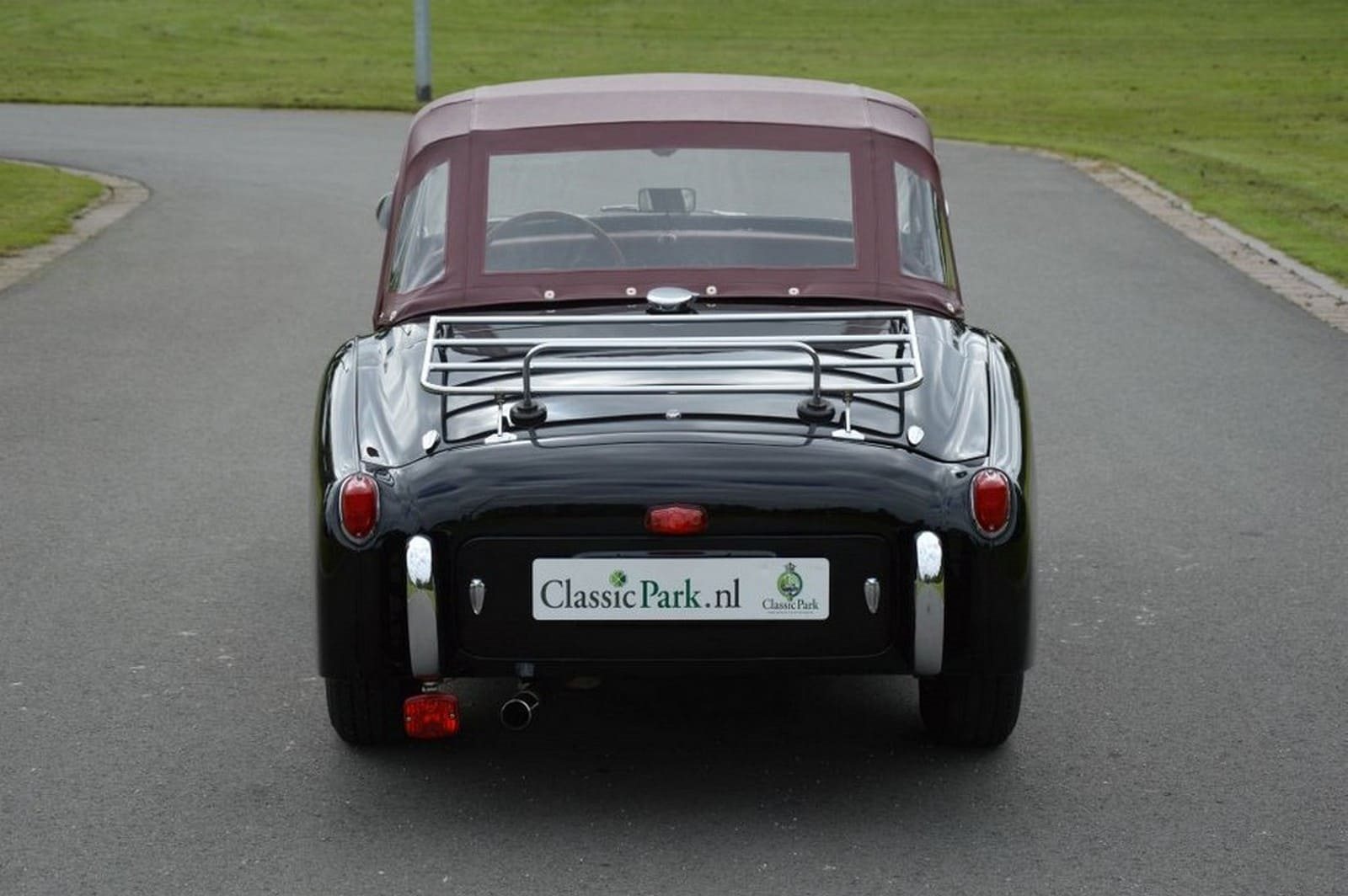 1955 - TRIUMPH TR2 BRITISH RACING BLACK, foto 14