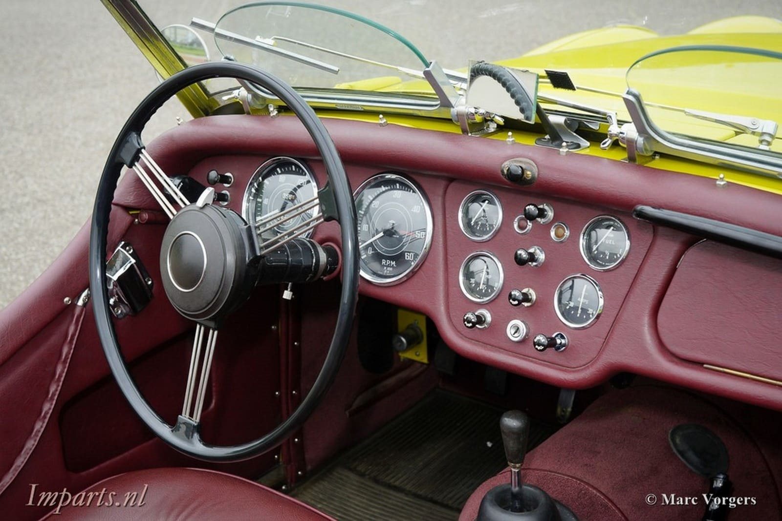 1955 - TRIUMPH TR2 OLIVE YELLOW, foto 6