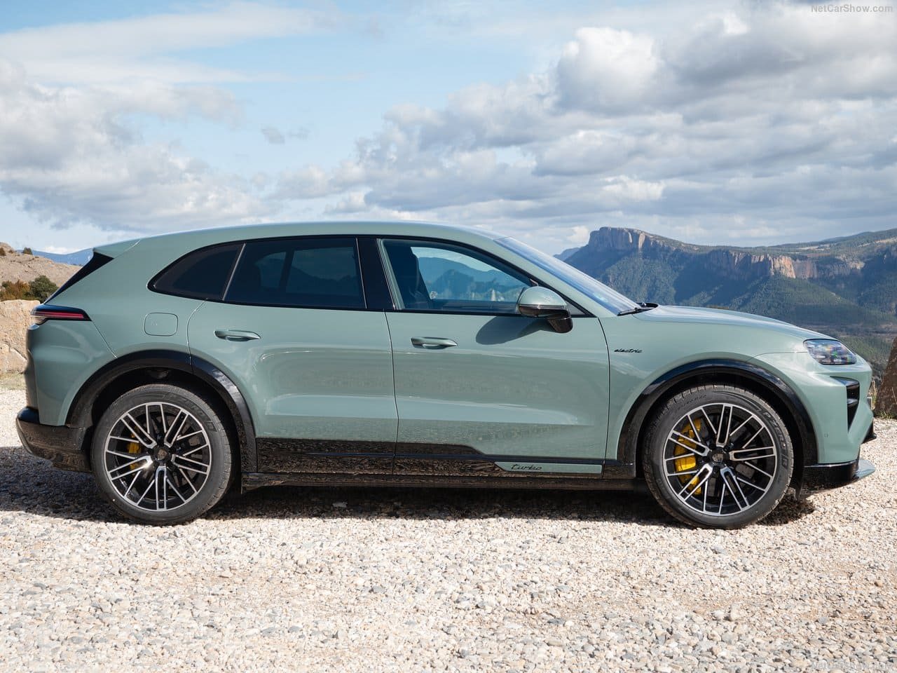 2026 - PORSCHE CAYENNE TURBO ELECTRIC, foto 22