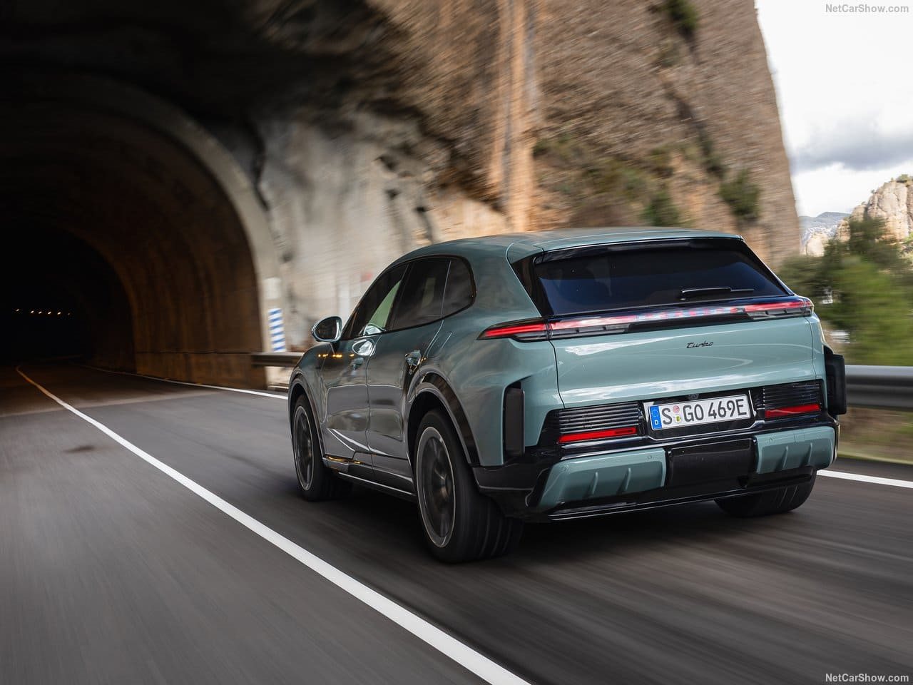 2026 - PORSCHE CAYENNE TURBO ELECTRIC, foto 38