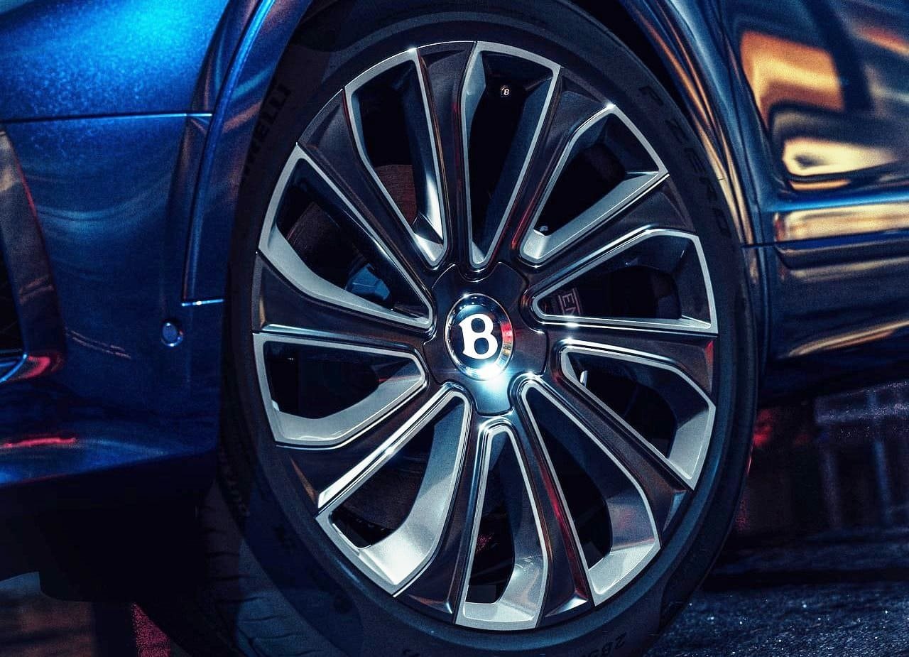 BENTLEY BENTAYGA ARTENARA EDITION, foto 23