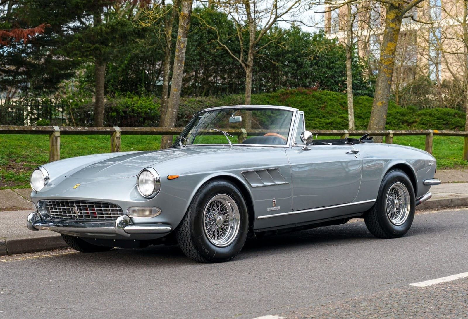 1966 - FERRARI F275 GTS ARGENTO, foto 1