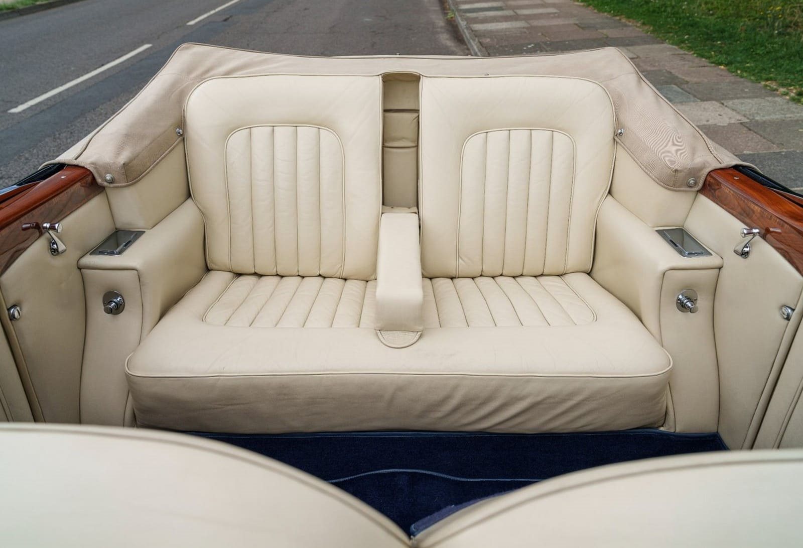 1952 - BENTLEY R-TYPE 4.5 ‘BIG BORE LIGHTWEIGHT’ MULLINER DROPHEAD COUPÉ, foto 28