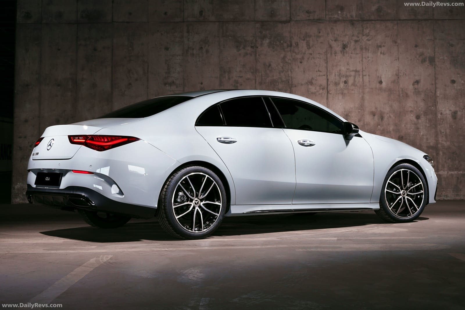2026 - MERCEDES-BENZ CLA NIGHT EDITION, foto 4