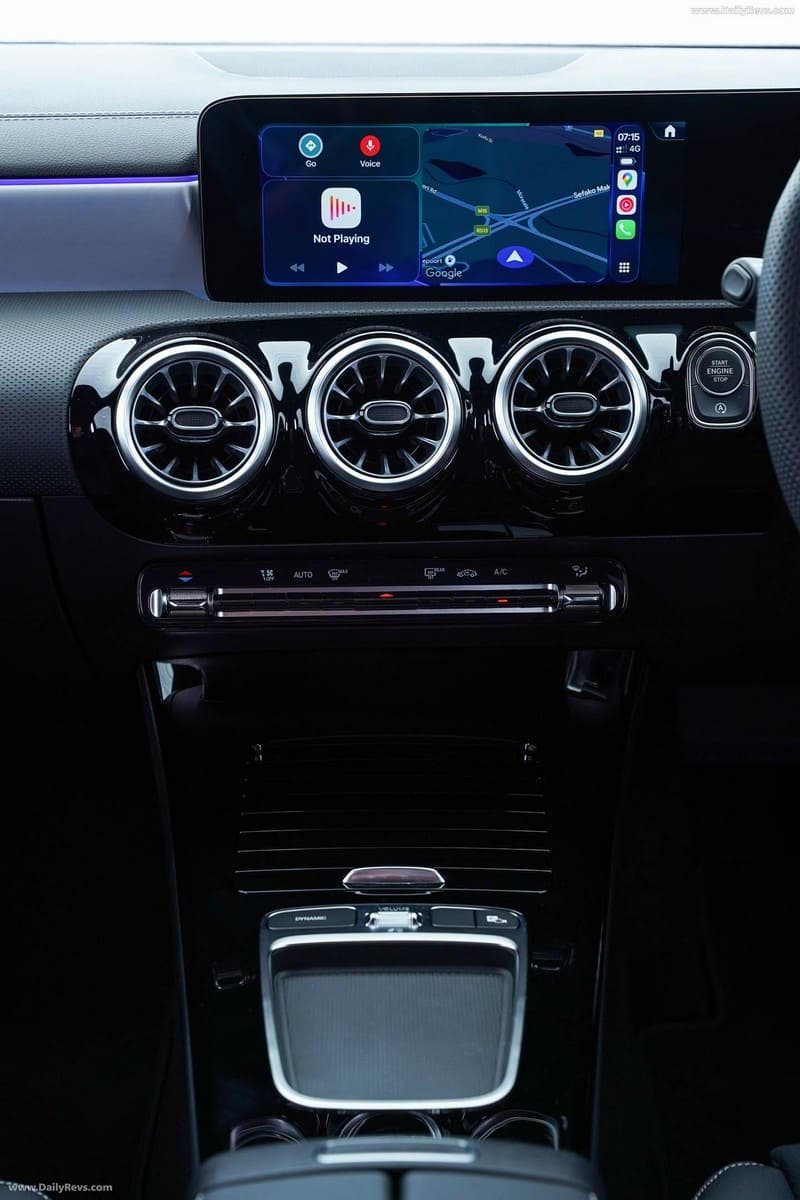 2026 - MERCEDES-BENZ CLA NIGHT EDITION, foto 17