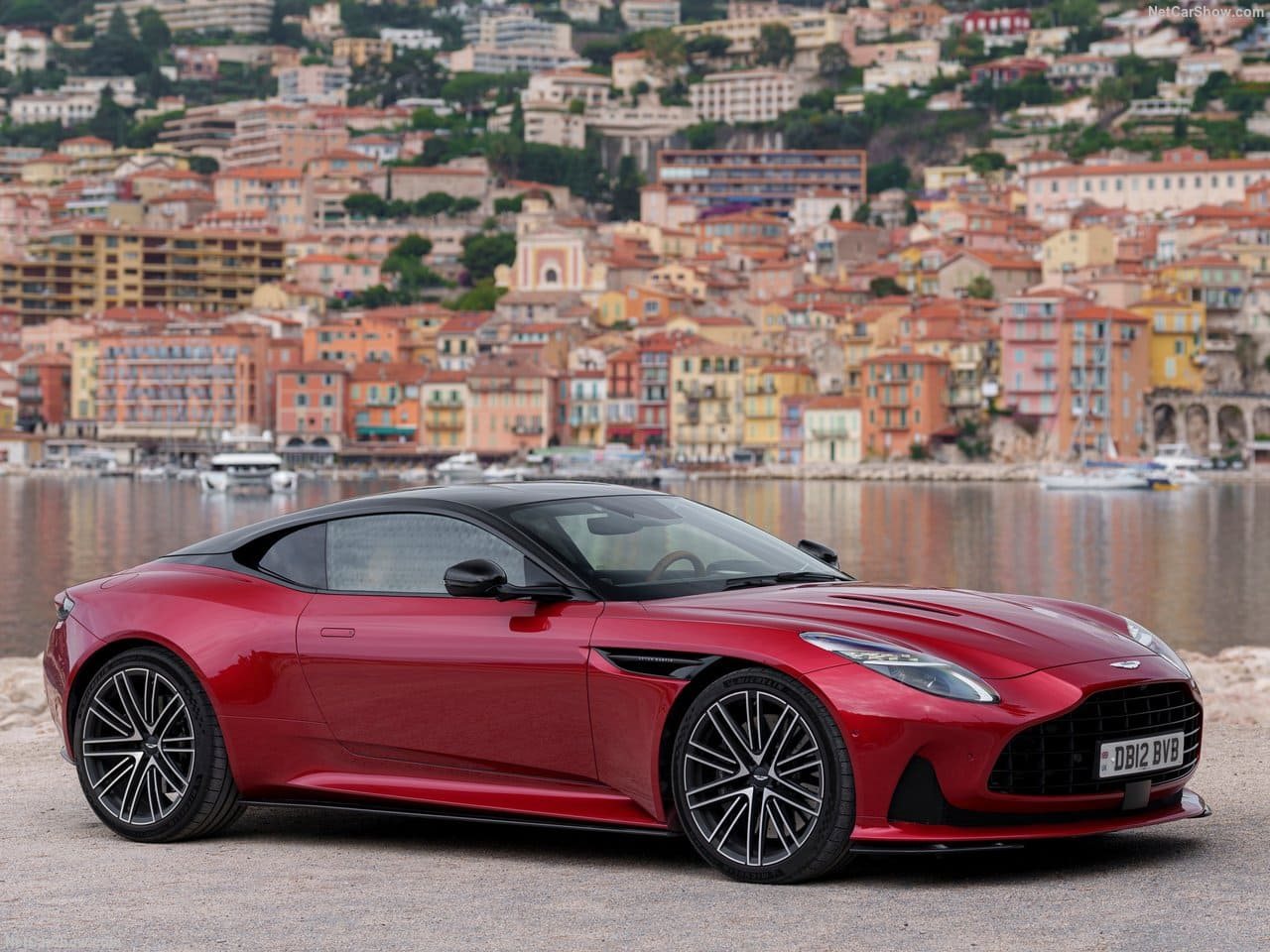 2024 - ASTON MARTIN DB12 HYPER RED, foto 14
