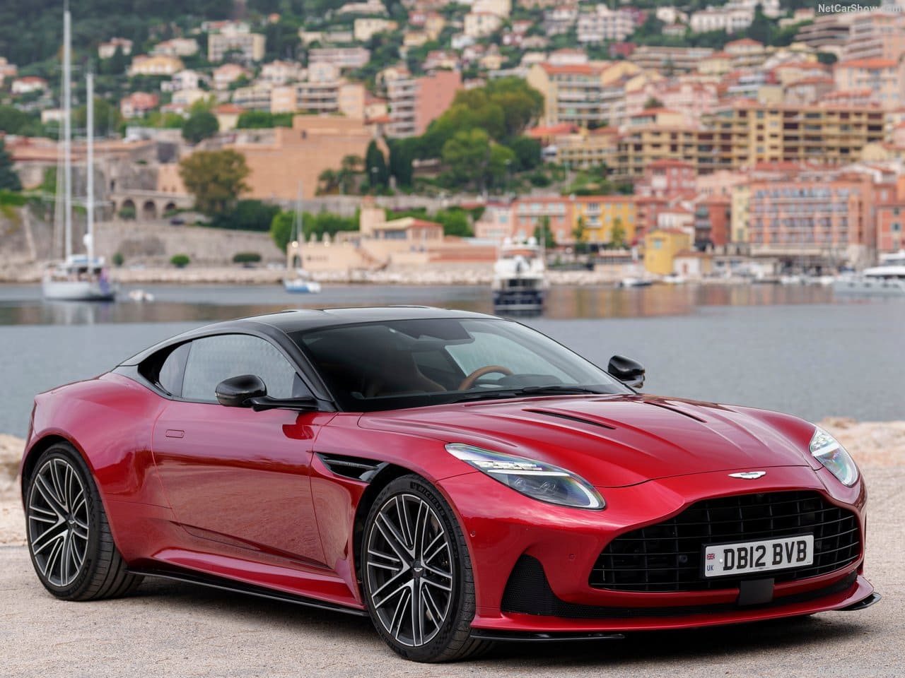 2024 - ASTON MARTIN DB12 HYPER RED, foto 19