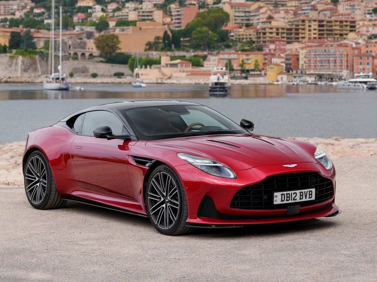 2024 - ASTON MARTIN DB12 HYPER RED, foto 20