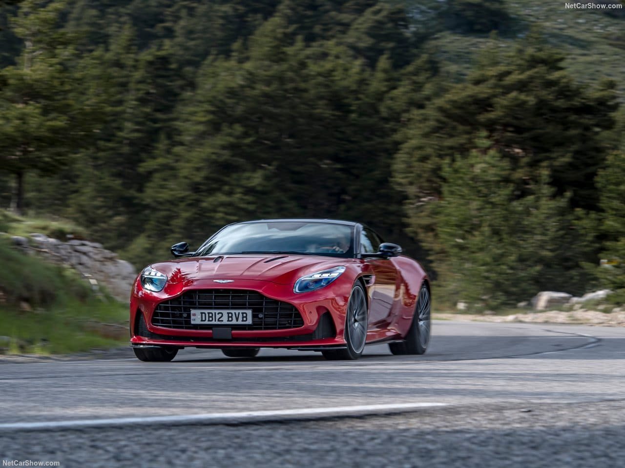 2024 - ASTON MARTIN DB12 HYPER RED, foto 53