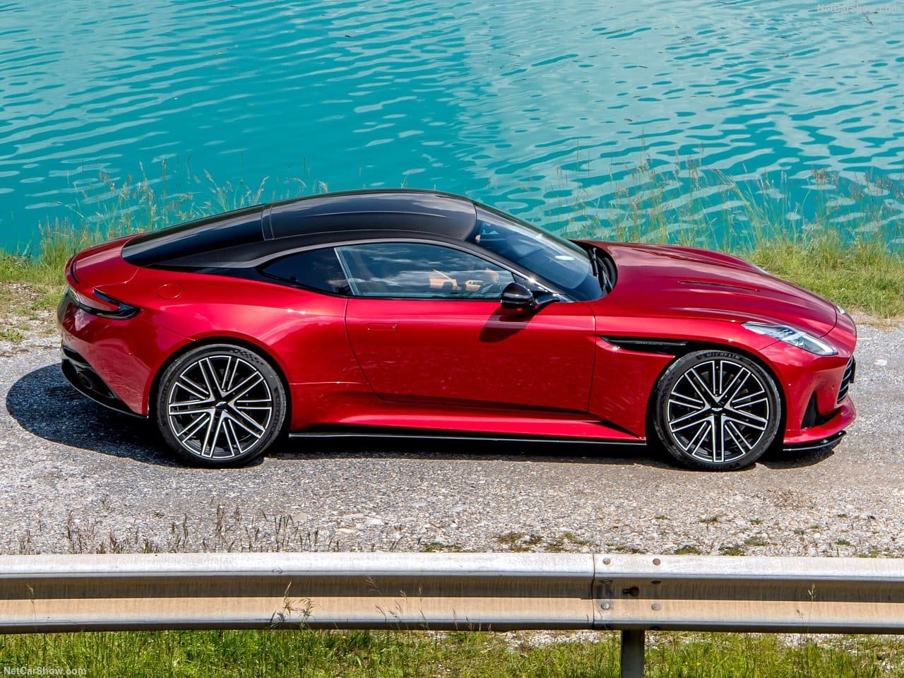 2024 - ASTON MARTIN DB12 HYPER RED, foto 68