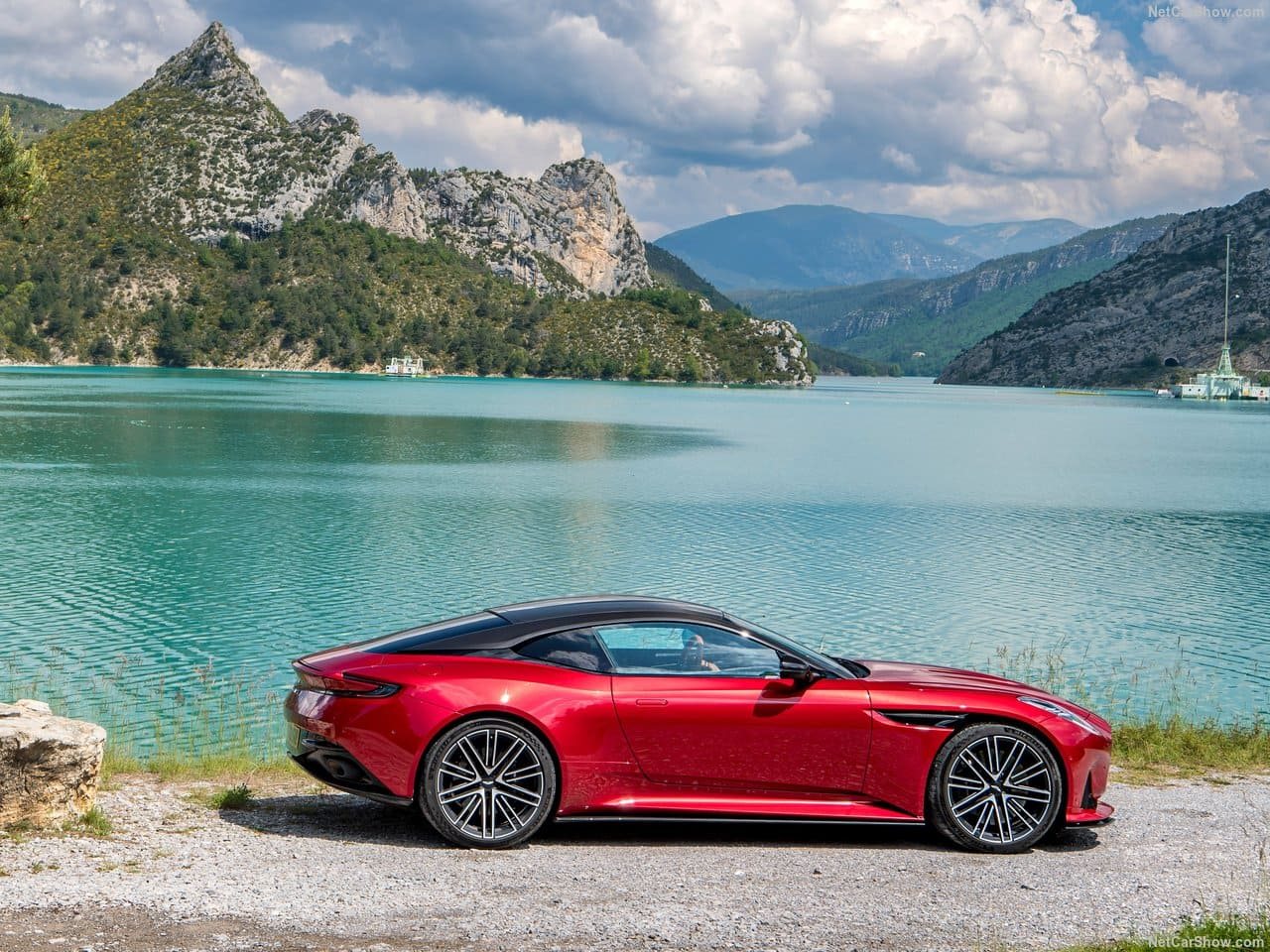 2024 - ASTON MARTIN DB12 HYPER RED, foto 69