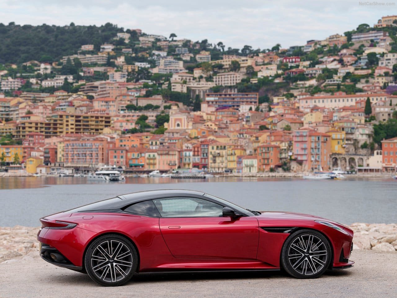 2024 - ASTON MARTIN DB12 HYPER RED, foto 71