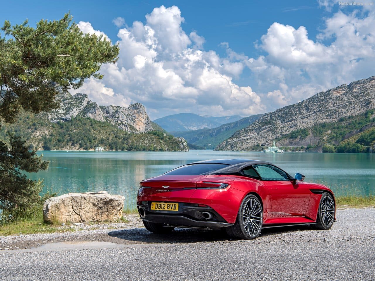 2024 - ASTON MARTIN DB12 HYPER RED, foto 74