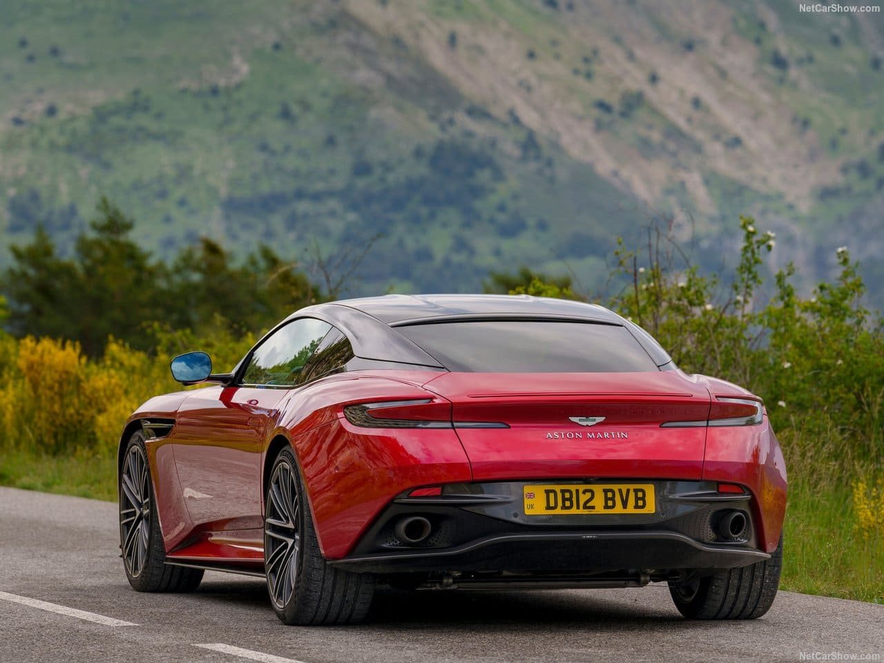 2024 - ASTON MARTIN DB12 HYPER RED, foto 79