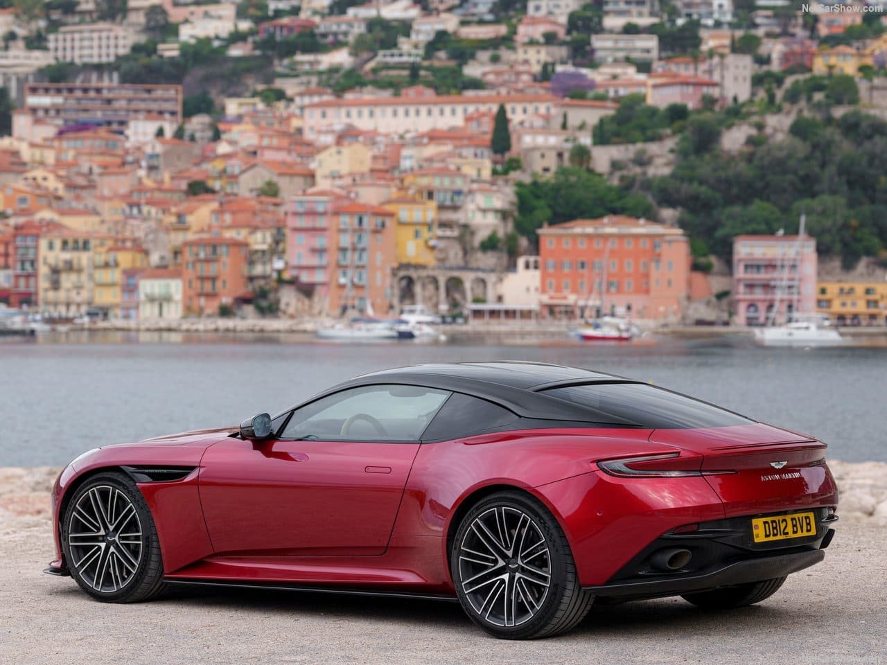 2024 - ASTON MARTIN DB12 HYPER RED, foto 92