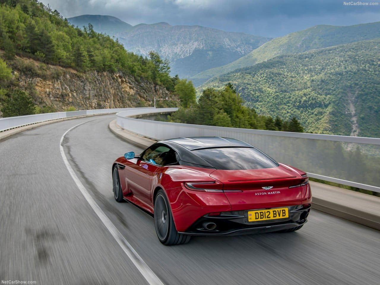2024 - ASTON MARTIN DB12 HYPER RED, foto 98