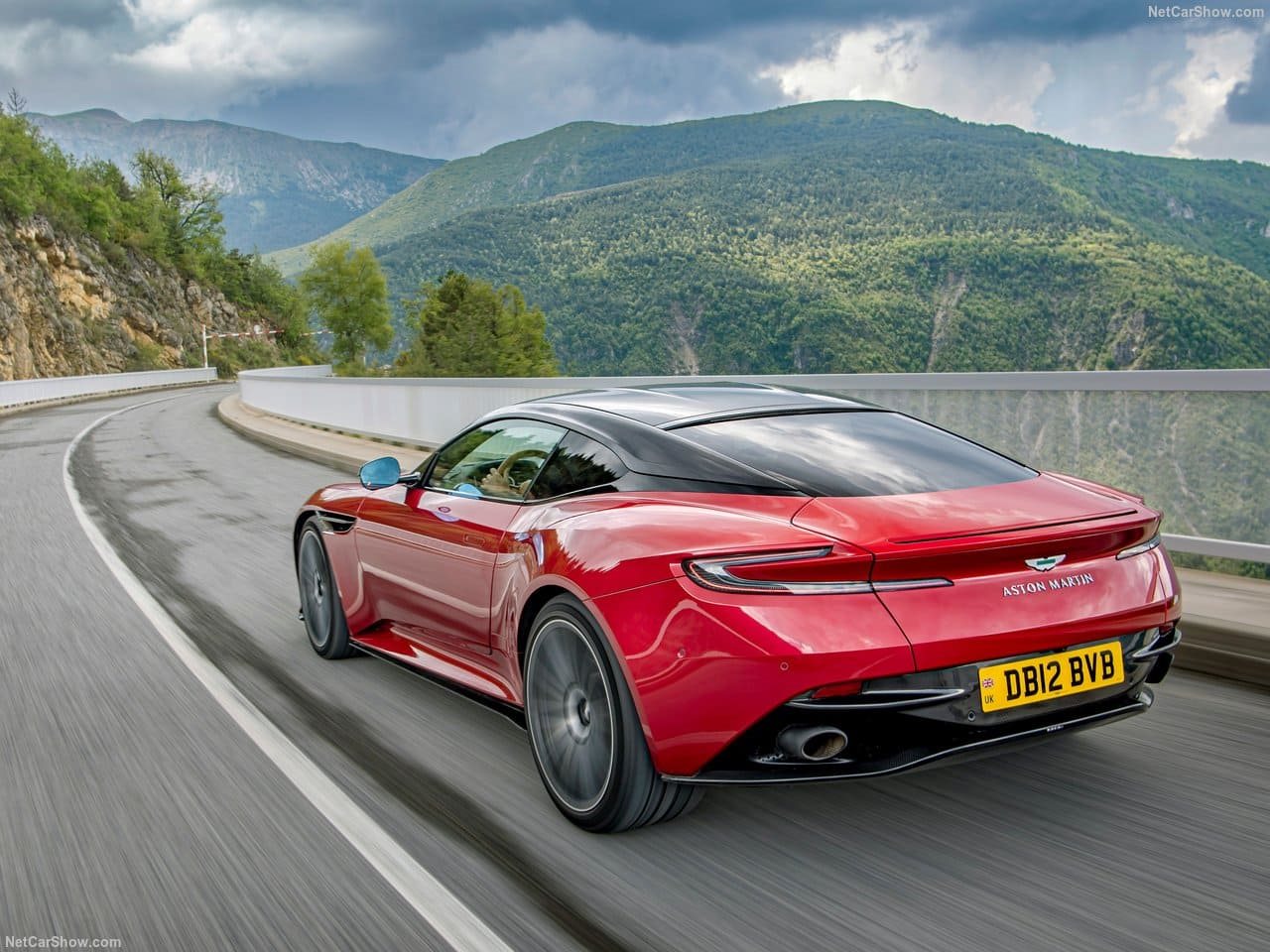 2024 - ASTON MARTIN DB12 HYPER RED, foto 99