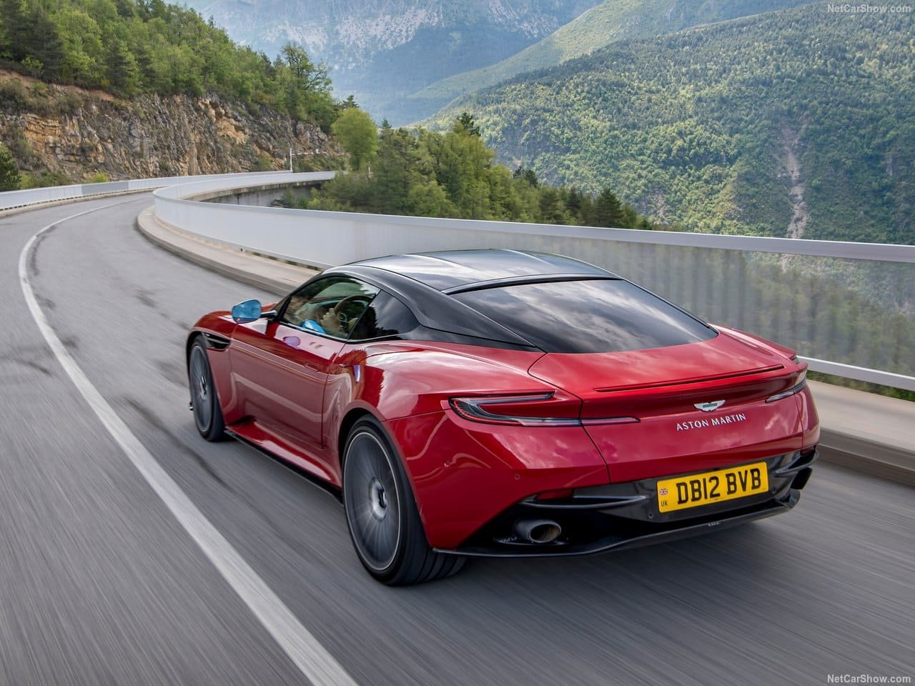 2024 - ASTON MARTIN DB12 HYPER RED, foto 101