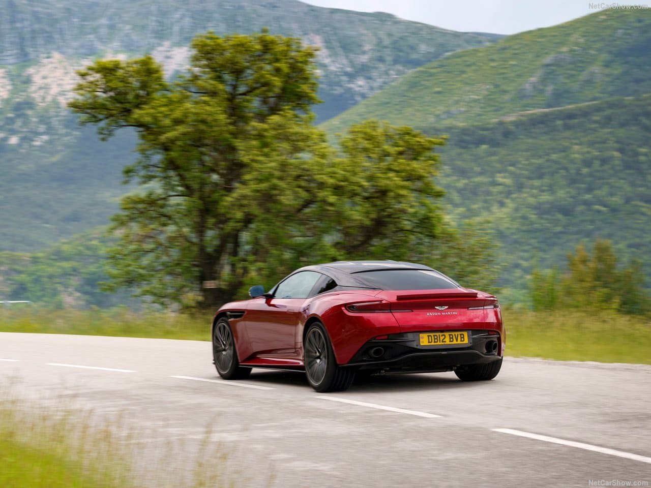 2024 - ASTON MARTIN DB12 HYPER RED, foto 103