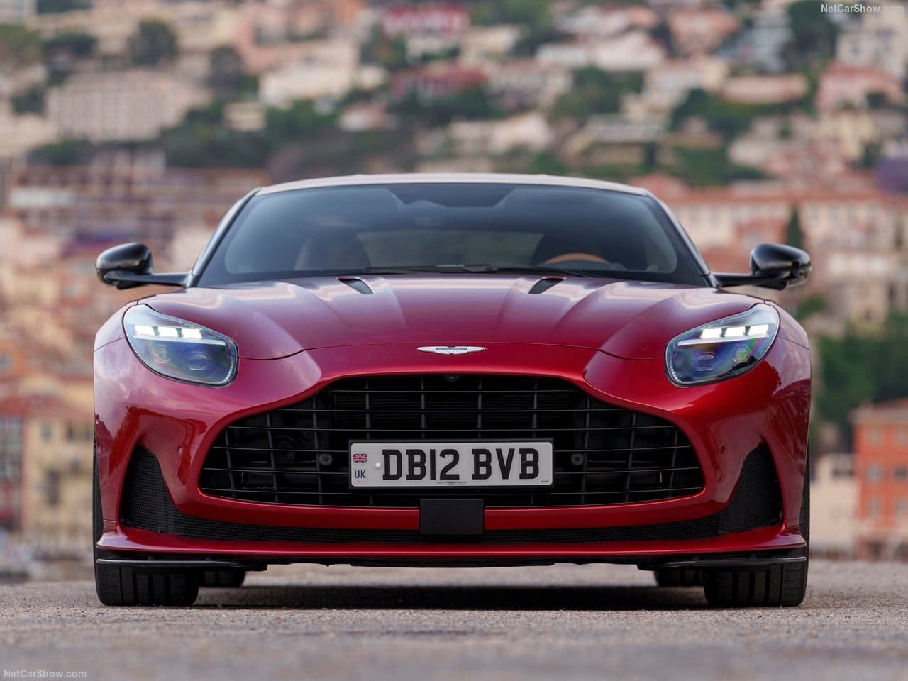 2024 - ASTON MARTIN DB12 HYPER RED, foto 111
