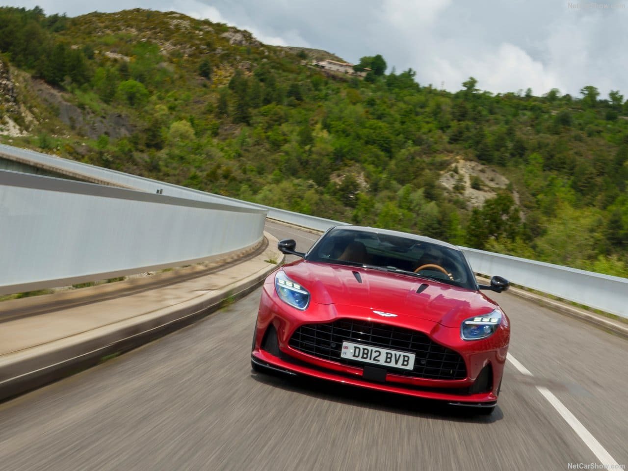 2024 - ASTON MARTIN DB12 HYPER RED, foto 114