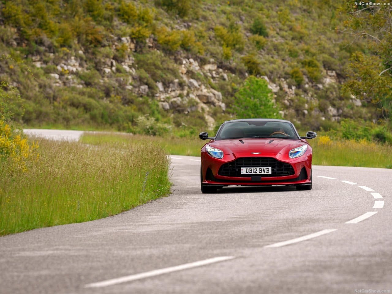 2024 - ASTON MARTIN DB12 HYPER RED, foto 119