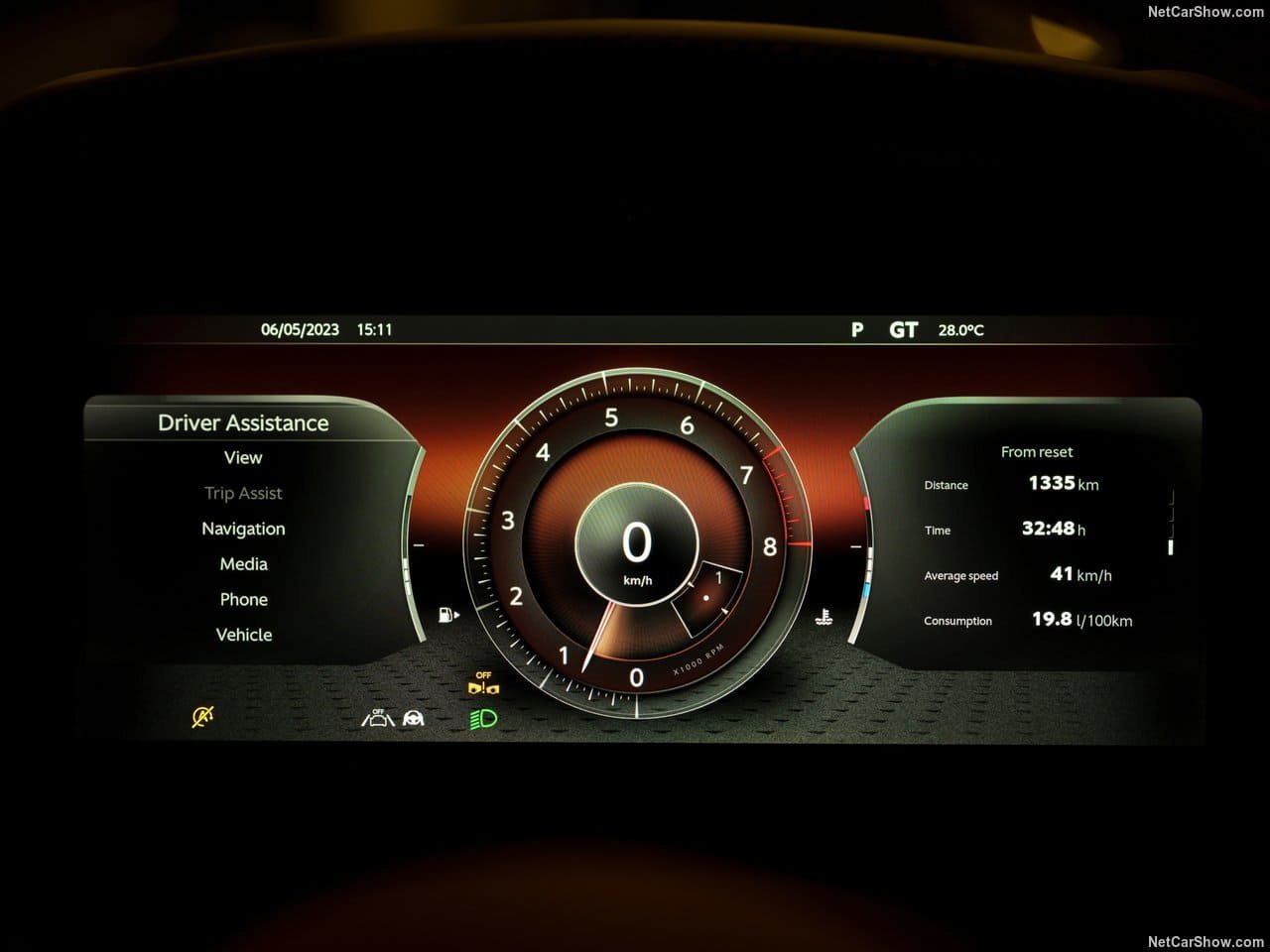 2024 - ASTON MARTIN DB12 HYPER RED, foto 144
