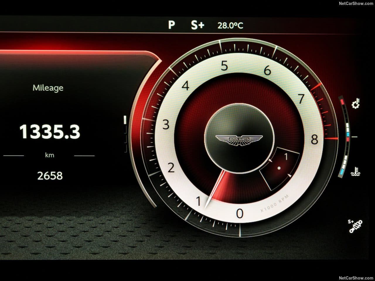 2024 - ASTON MARTIN DB12 HYPER RED, foto 151