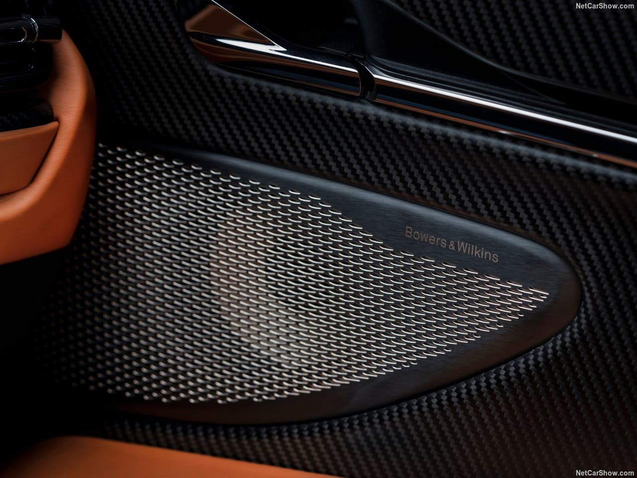 2024 - ASTON MARTIN DB12 HYPER RED, foto 165