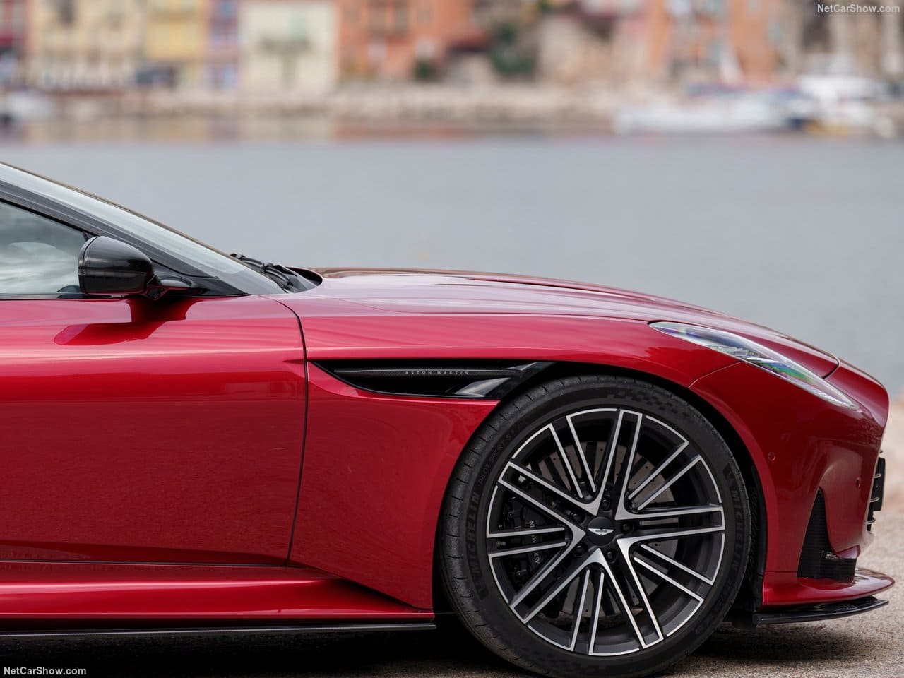 2024 - ASTON MARTIN DB12 HYPER RED, foto 179