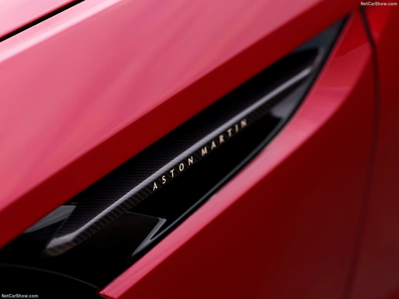 2024 - ASTON MARTIN DB12 HYPER RED, foto 188
