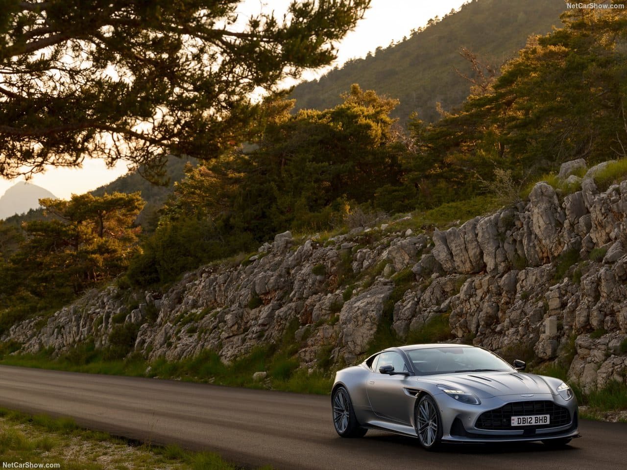 2024 - ASTON MARTIN DB12 SATIN ALUMINITE SILVER, foto 14
