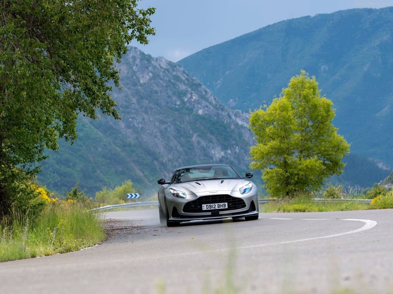2024 - ASTON MARTIN DB12 SATIN ALUMINITE SILVER, foto 62