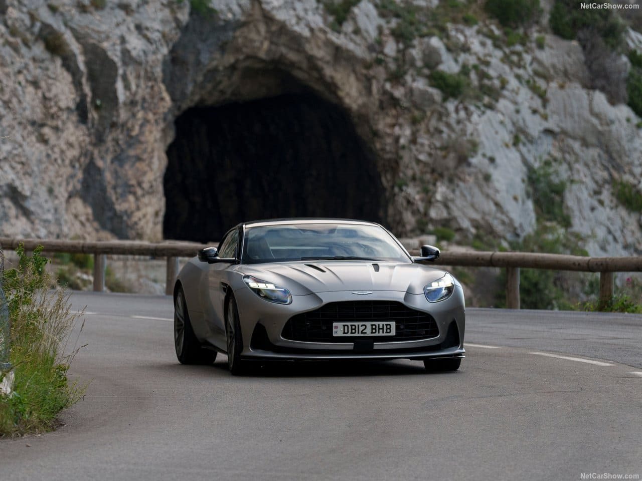 2024 - ASTON MARTIN DB12 SATIN ALUMINITE SILVER, foto 63