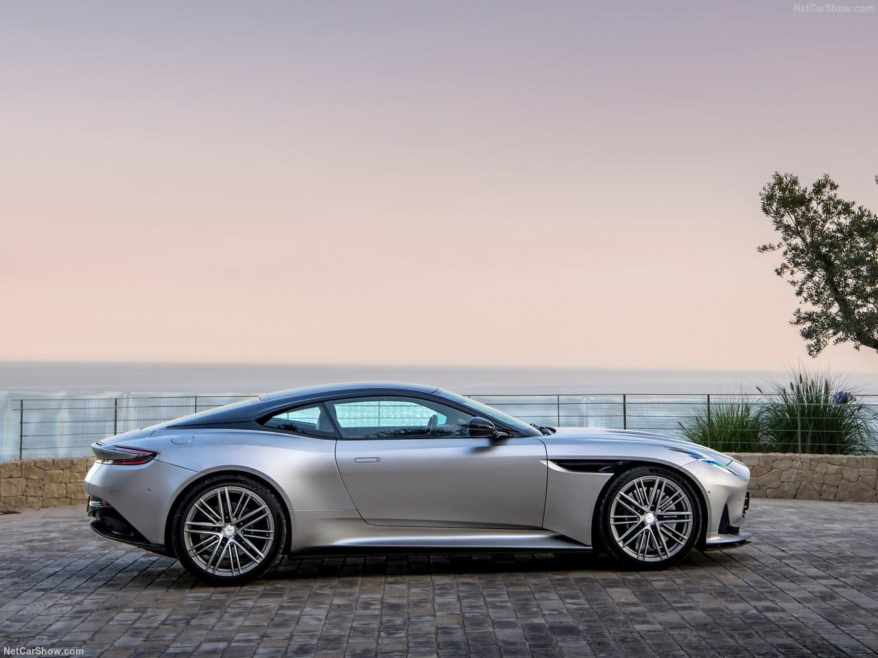 2024 - ASTON MARTIN DB12 SATIN ALUMINITE SILVER, foto 66